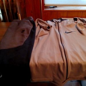 Men's Nike XXL sweatsuit